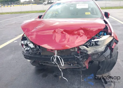 2015 Toyota Corolla Le из США, поврежденный, VIN 2T1BURHE9FC446342